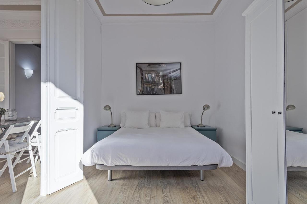 Ferienwohnung The White Flats Eixample Barcelona Exterior foto
